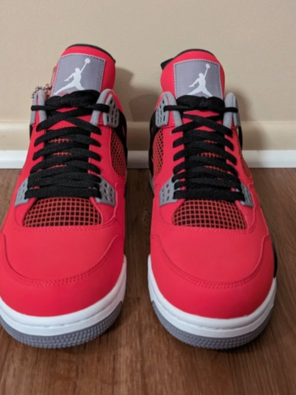 Nike Air Jordan 4 Retro (Toro Bravo)
